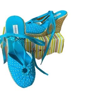 COPY - 🟥 NEW IN BOX TOMMY H WEDGE SHOES 🟥